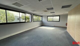  BUREAUX 68 M² SAINT-BRÉVIN-LES-PINS