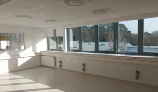  BUREAUX 217 m² DOUARNENEZ