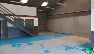  LOCAL D'ACTIVITÉS 225 m² PLOEMEUR