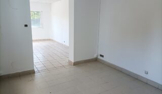  LOCAL D'ACTIVITÉS 225 m² PLOEMEUR