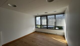  BUREAUX 235 m² ST GREGOIRE