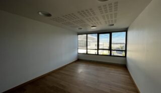  BUREAUX 235 m² ST GREGOIRE