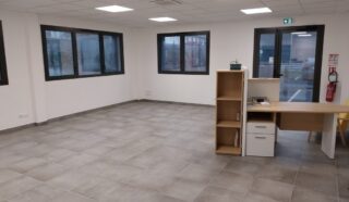  LOCAUX D'ACTIVITÉS 516 M² SAINT LUCE SUR LOIRE