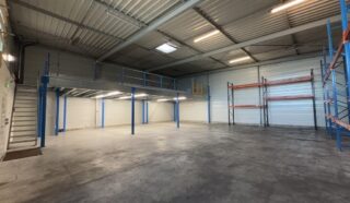  LOCAUX D'ACTIVITÉS 334 M² BOUAYE