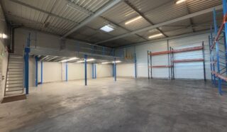  LOCAUX D'ACTIVITÉS 334 M² BOUAYE