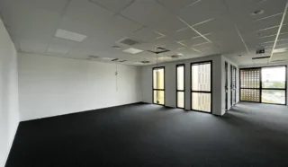  BUREAUX 245 M² RENNES