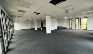  BUREAUX 245 M² RENNES