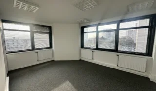  BUREAUX 140 m² RENNES PIED DE METRO