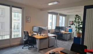  BUREAUX 83 m² BREST