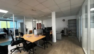  BUREAUX 133 M² SAINT SÉBASTIEN SUR LOIRE