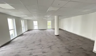  BUREAUX 81 m² BREST