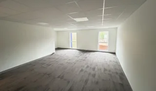  BUREAUX 81 m² BREST