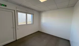  CELLULE D'ACTIVITÉS 210 m2 BRUZ