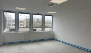  BUREAUX 300 m² RENNES FREVILLE