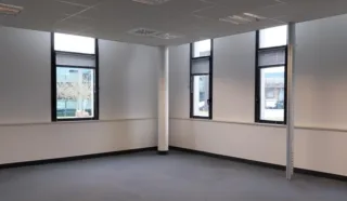  BUREAUX 397 m² GUIPAVAS