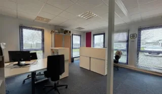  BUREAUX 496 M² VERTOU