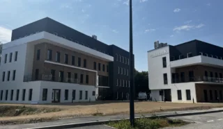  BUREAUX 150 m² BRUZ